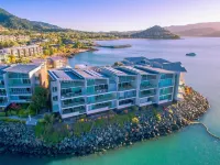 Peninsula Airlie Beach Hotels in Cannonvale