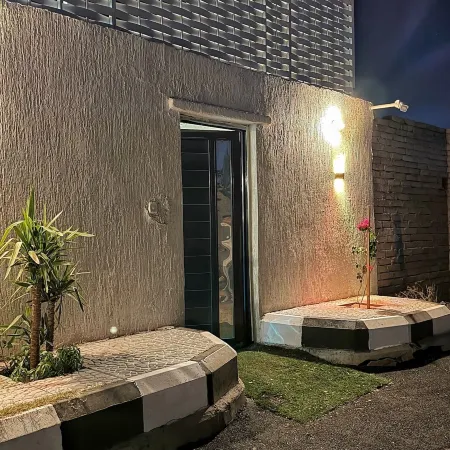 Jakarta Hotel Huts