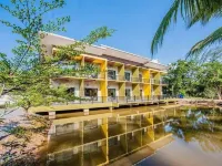 Saithong Resort Hotels near Pakmeng Pier