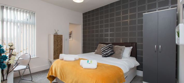 Townhouse @ 130 West Street Crewe Hotels in Crewe
