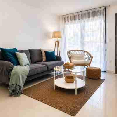 Campoamor Beach House Rooms