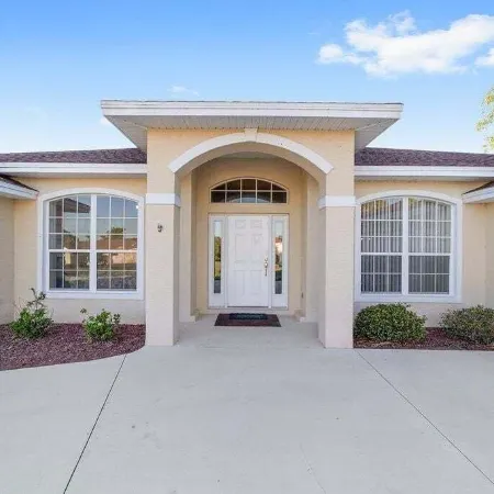 Bursting with Sunshine Pool S & G 5 Bedroom Home by Redawning