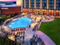 Caesars Virginia - A Caesars Rewards Destination - Swimmingpools