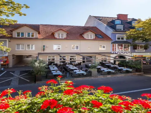 Pfeiler's Bürgerstüberl - Hotel - bar