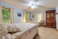 Unplug & Unwind! Romulus Family Gem w/ Swim Pond - Homestays