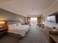 ホリデイ イン セレクト - グアダラハラ by IHG パスポートオフィス周辺のホテル