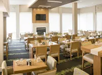 Holiday Inn SALEM (I-93 AT EXIT 2) by IHG - breakfast