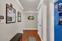Marvel home w/ Pool, Gazebo, Movie Room, Gym, Traeger - บังกะโล