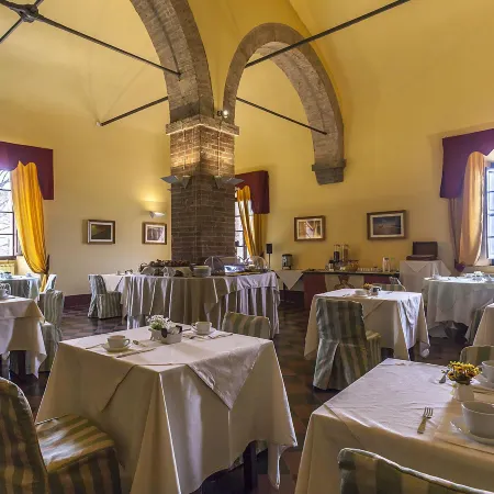 Il Chiostro Del Carmine