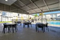 B&B Hotel Orlando International Drive Near Universal - Newly Renovated! - Spa