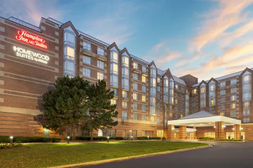 Hampton Inn & Suites by Hilton Downers Grove Chicago - parking