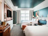 Perry Lane Hotel, a Luxury Collection Hotel, Savannah Hotels near Mickve Israel Temple