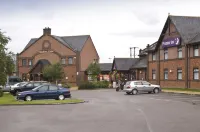 Inverness East - 駐車場