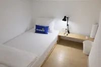 Dreampod Soekarno Hatta Airport - 2-Star