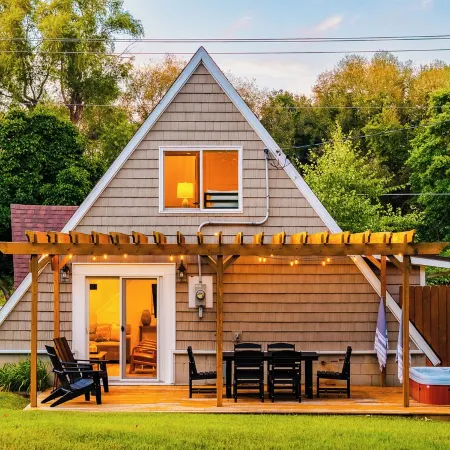 Applewood Lodge: Private A-Frame with Hot Tub Near Saugatuck & Lake Michigan