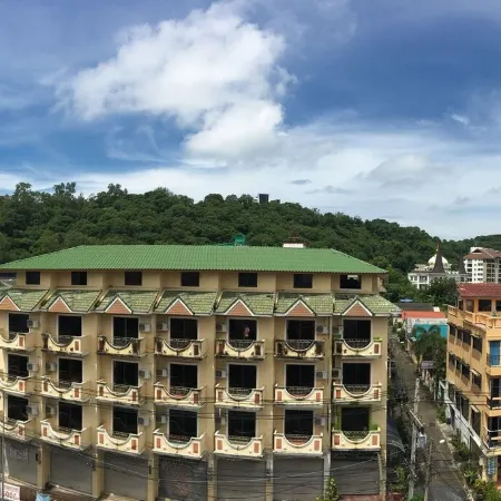 Naris Art Hotel