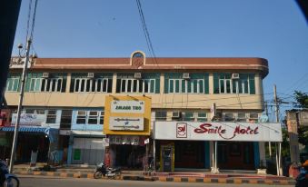 Smile Motel - Housity