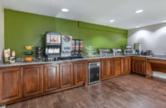 Quality Inn & Suites Longview I-20