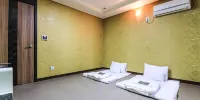 Sangju Top - Korean Cool Ondol Room With Air Conditioner