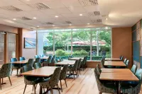 Residence Inn Vancouver Downtown - breakfast