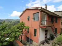 Cristina Hotel in zona Punta Baffe - Punta Moneglia - Val Petronio
