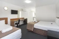 Sunshine Beach Resort Hotels in Mudgeeraba
