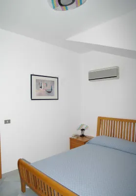 Spacious Apartment for 4 People in Residence