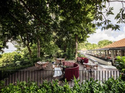 レストラン ソフィテル シンガポール セントーサ リゾート&スパ(ステイケーション可)の写真