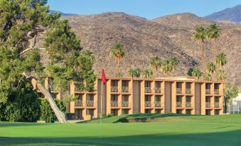 WorldMark Palm Springs - Plaza Resort and Spa