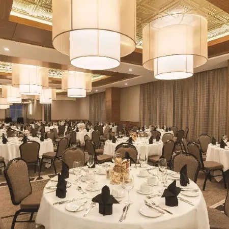 Radisson Hotel & Conference Centre Calgary Airport