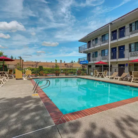 Motel 6 Kirkland, WA - North Kirkland