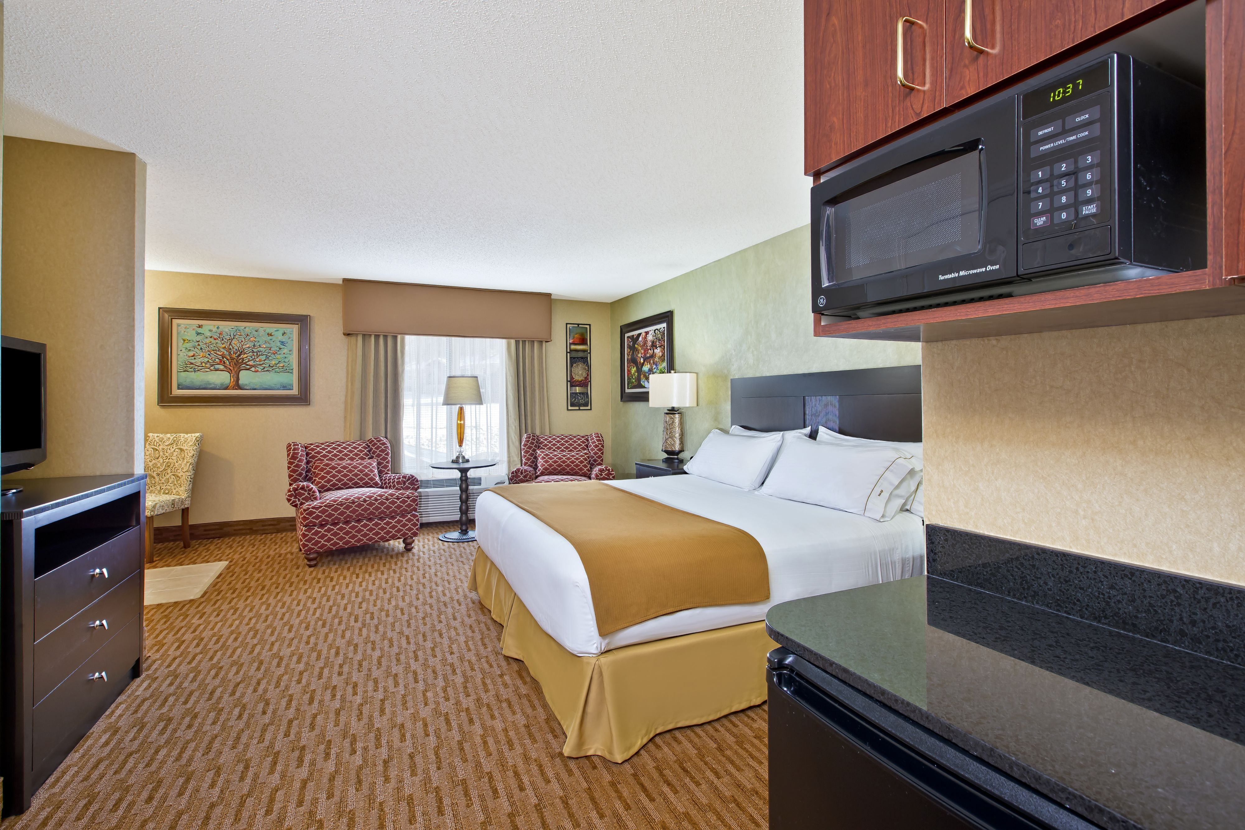 Holiday Inn Express & Suites Sharon-Hermitage, an Ihg Hotel