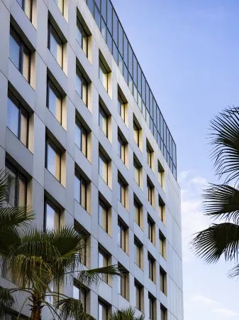 OKKO HOTELS Nice Aéroport Отели рядом с достопримечательностью «Musée des Arts Asiatiques»