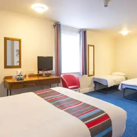 Travelodge Perth Central