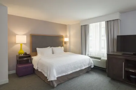 Hampton Inn Manhattan - Times Square South