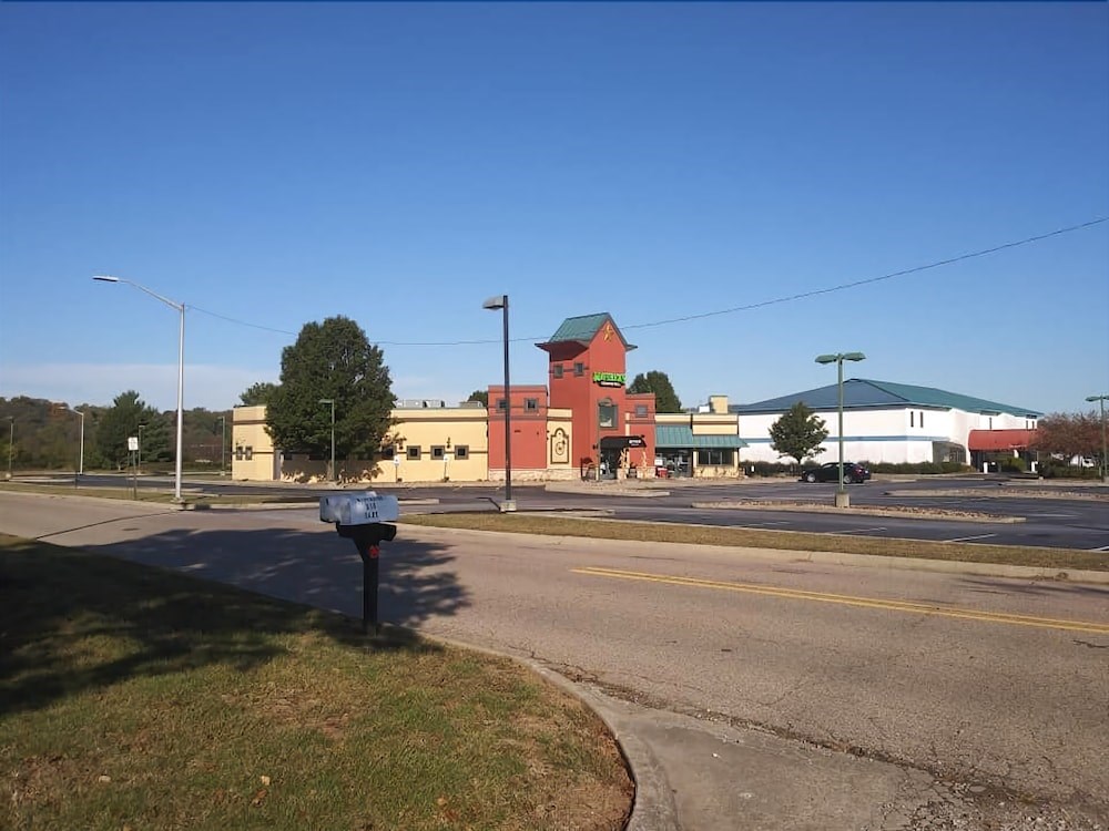 Red Roof Inn Lawrenceburg