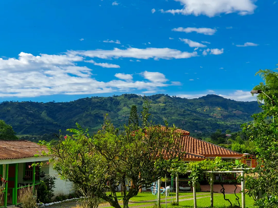Cabaña Familiar Con Vista Al Rio - Risaralda