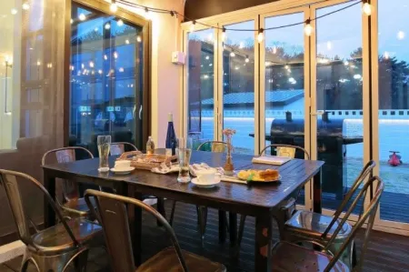 Gyeongju Pool Villa 467 Pension Отели рядом с достопримечательностью «Gyeongju National Park»