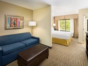 Holiday Inn Express & Suites Alpharetta - Windward Parkway