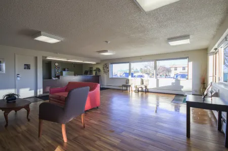 HomeTowne Studios Denver - Lakewood West Отели рядом с достопримечательностью «Green Mountain»