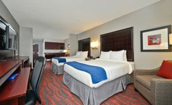 Holiday Inn Express & Suites Utica