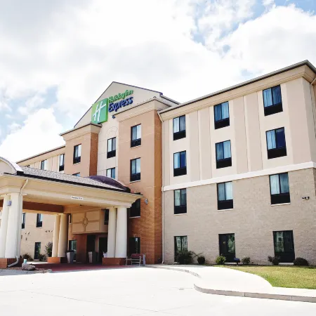 Holiday Inn Express & Suites URBANDALE DES MOINES by IHG