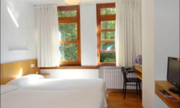 Hotel Restaurante Marroncín - Housity