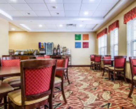 Comfort Inn & Suites Scarborough-Portland