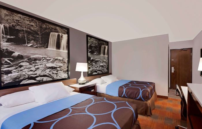 Super 8 by Wyndham Fayetteville