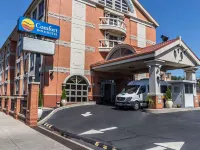 Comfort Inn & Suites LaGuardia Airport Hotels near Elmhurst