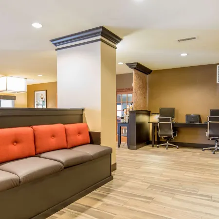 Comfort Suites