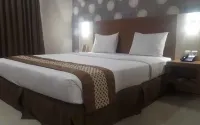 Neo Cempaka Hill Hotel dekat LASHOP BERKAH