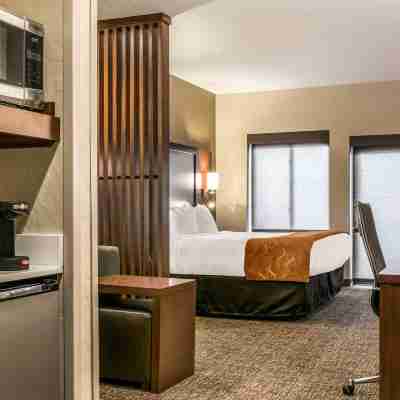 Comfort Suites Florence - Cincinnati South Rooms