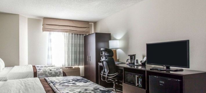 AUSTINBURG HOTEL by IHG Hotels in Ashtabula County
